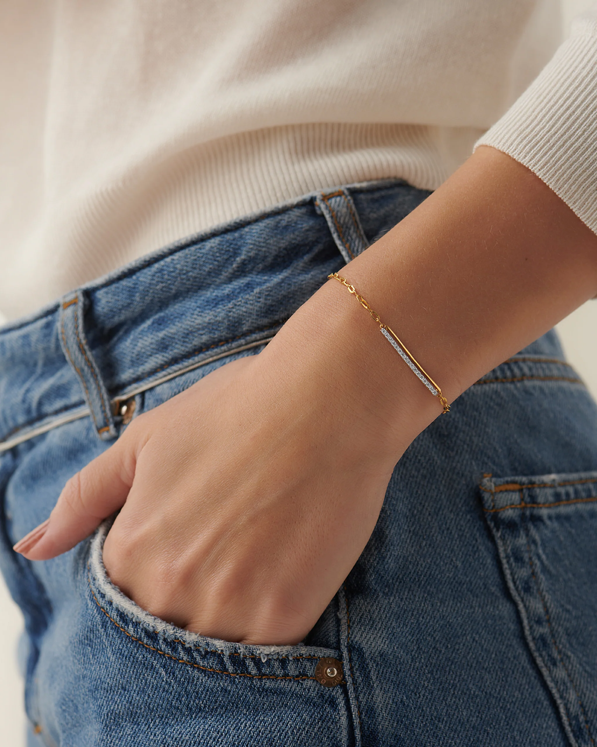 Bar Diamond Chain Bracelet - Image 4