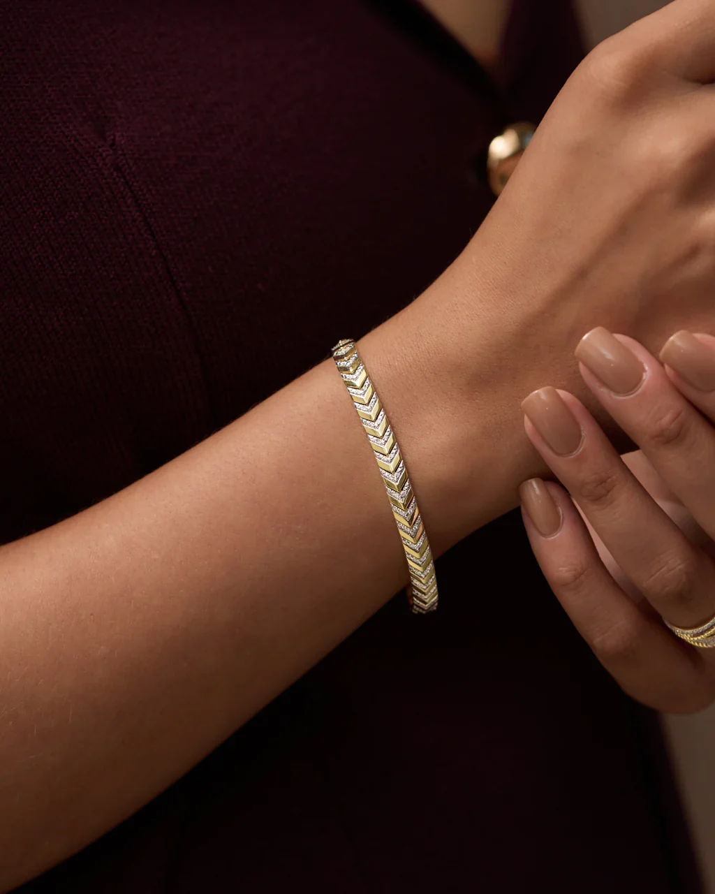 Bold Horizon Diamond Bracelet - Image 4