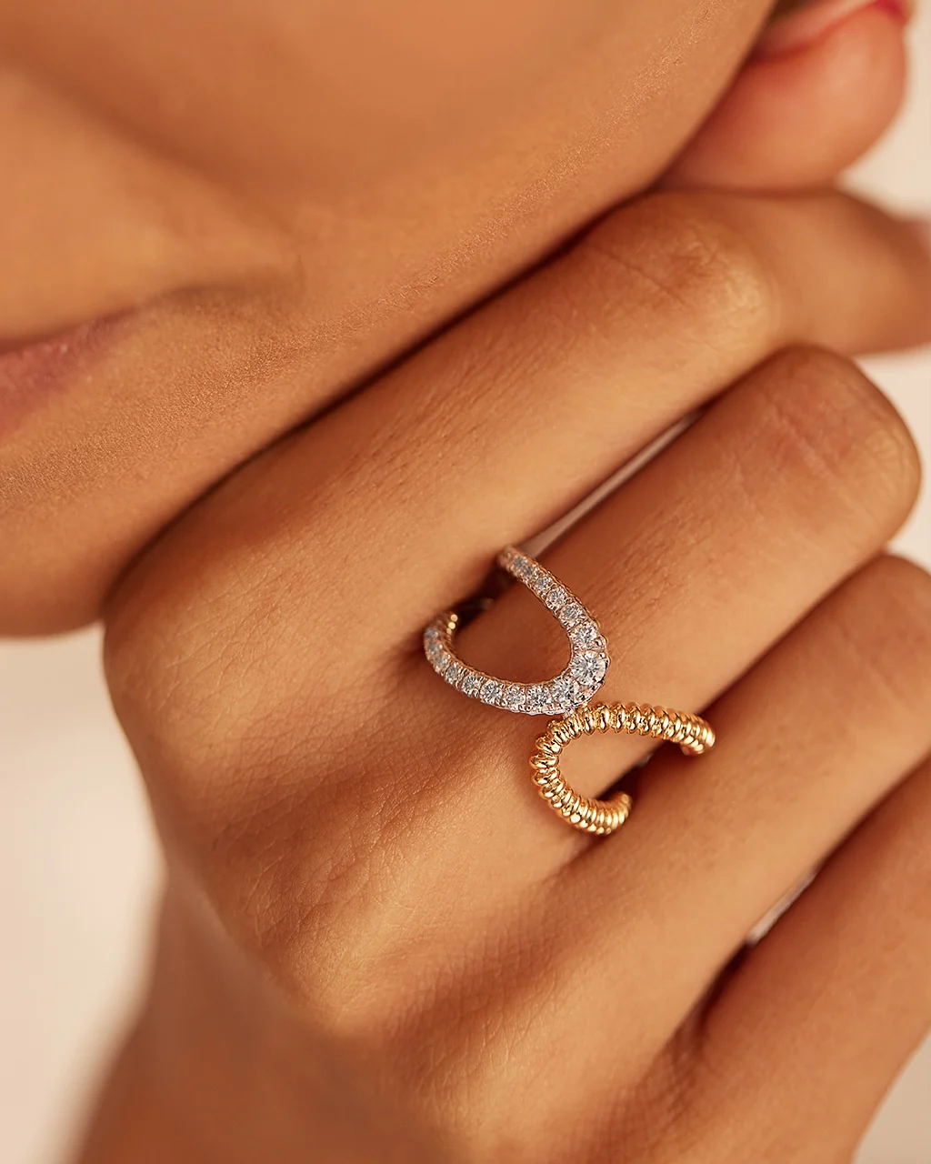 Bold Textured Diamond Band - Image 2