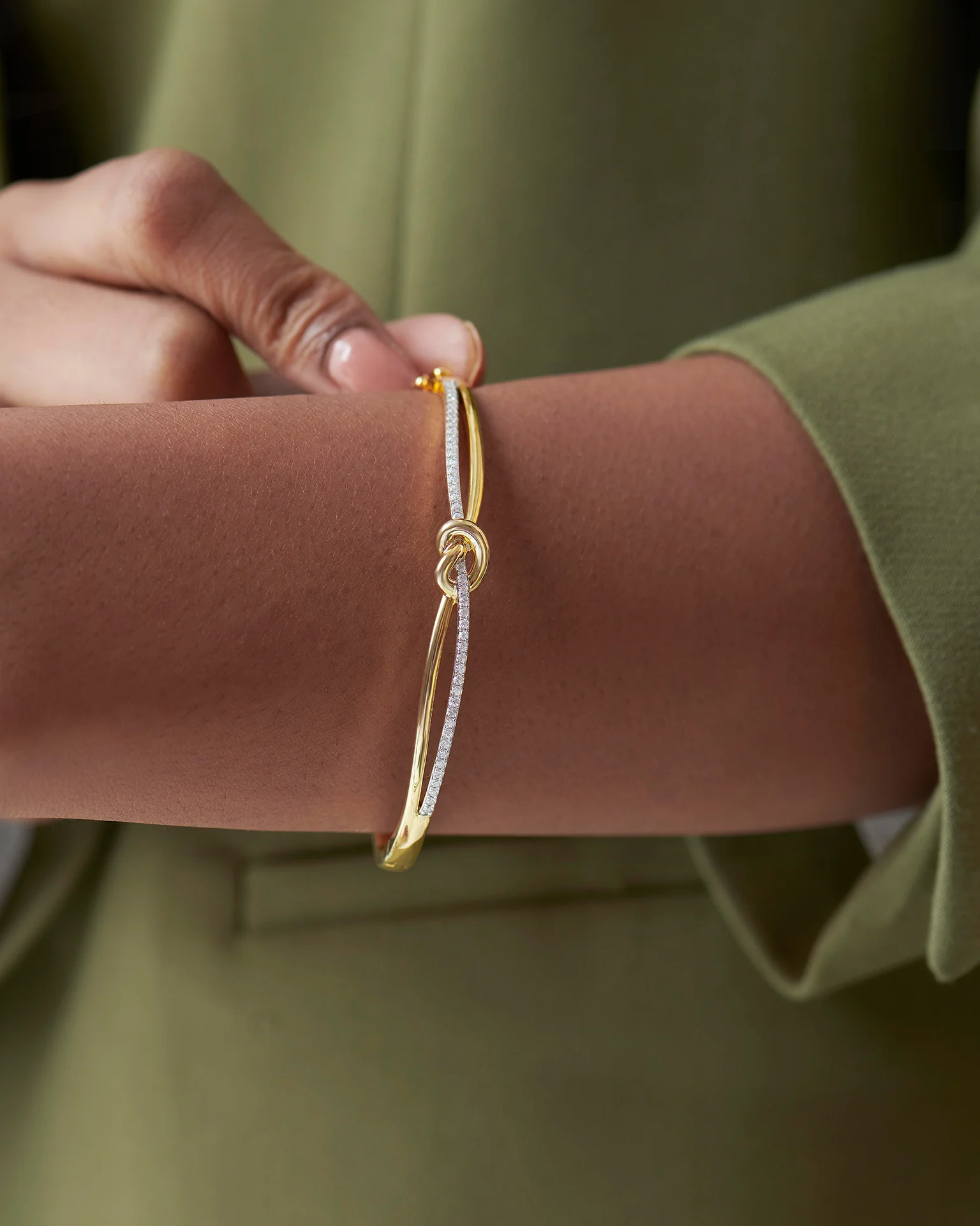 Celtic Diamond Knot Bracelet - Image 4