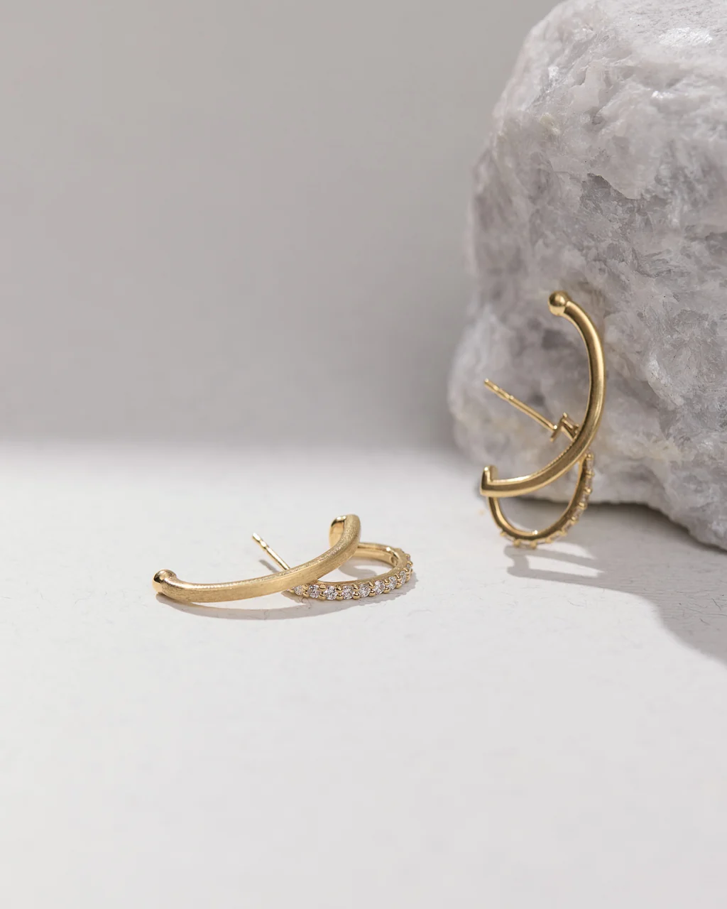Classic Diamond Ear Suspender - Image 5