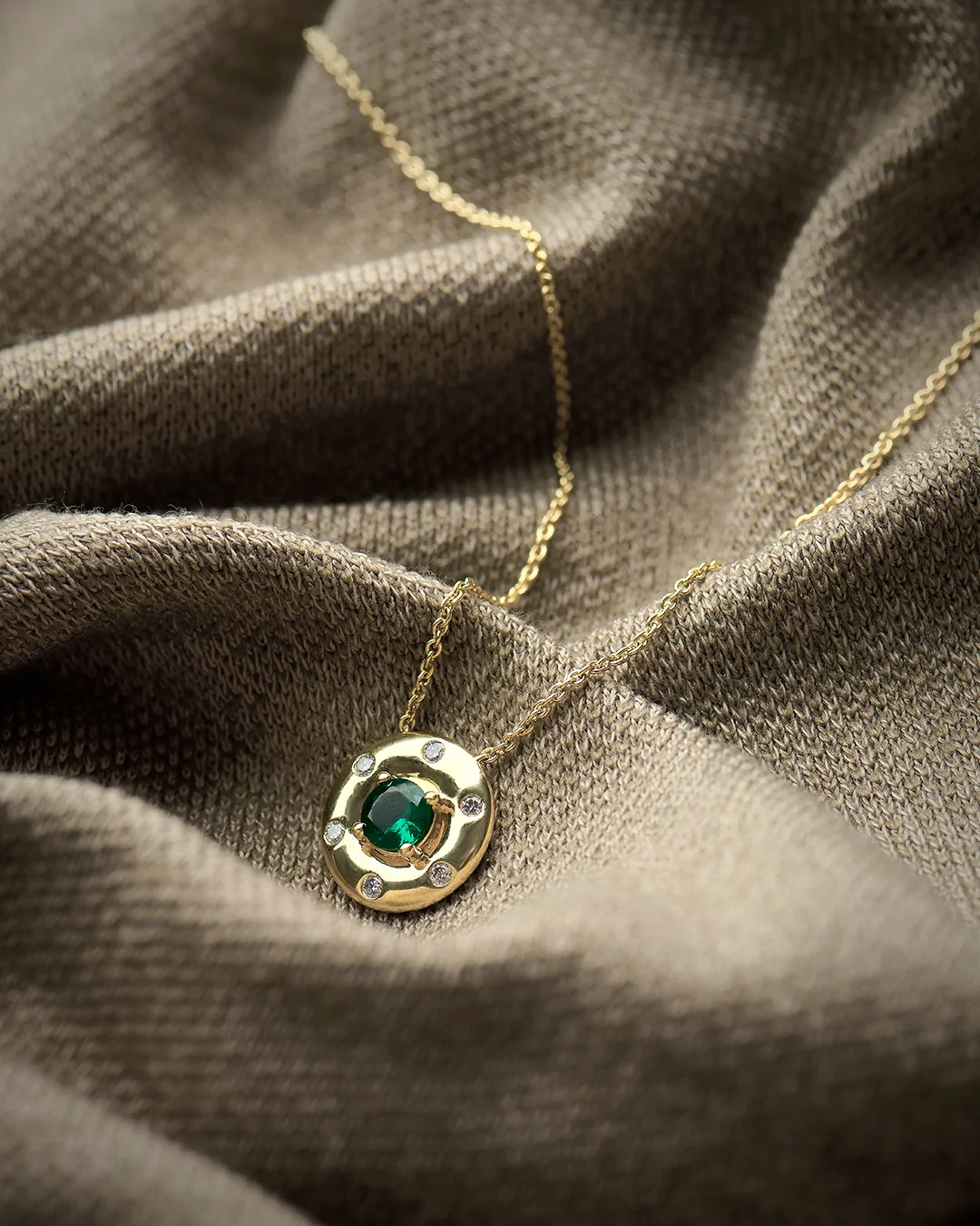 Created Emerald Disc Necklace - Image 5
