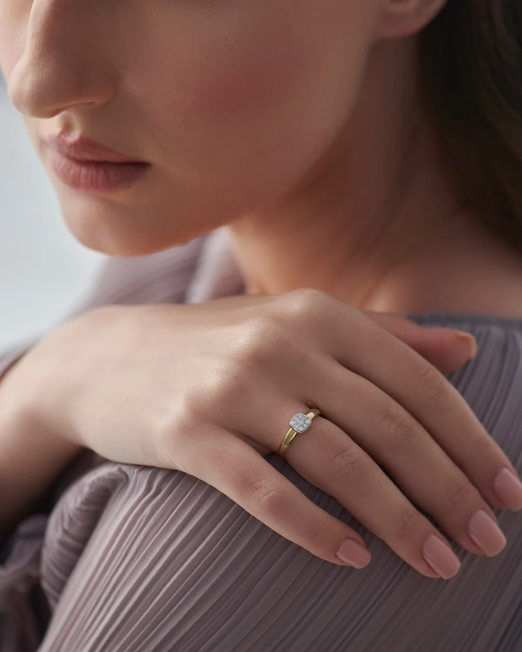 Cushion Cluster Diamond Ring - Image 4