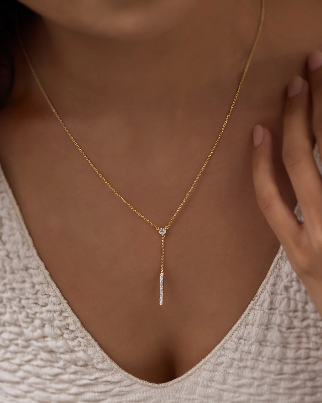 Effortless Chic Lariat Necklace - Image 2