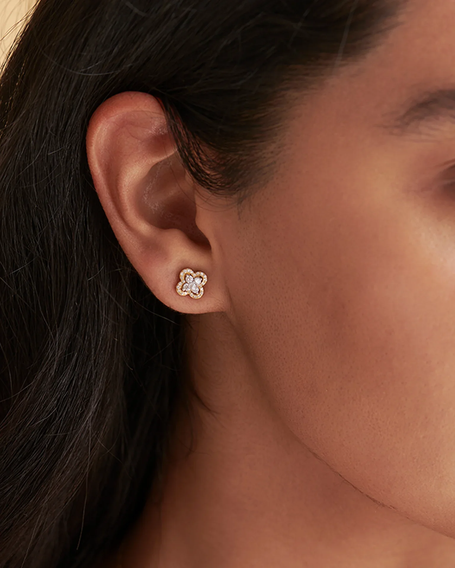 Elegant Clover Diamond Earrings - Image 2