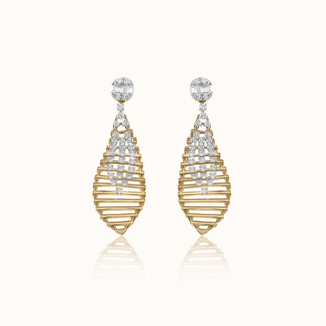 Elegant Dangle Diamond Earrings - Image 3
