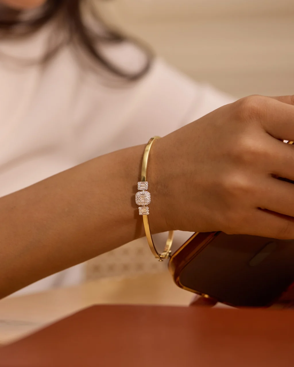 Emerald Diamond Glow Oval Bracelet - Image 2