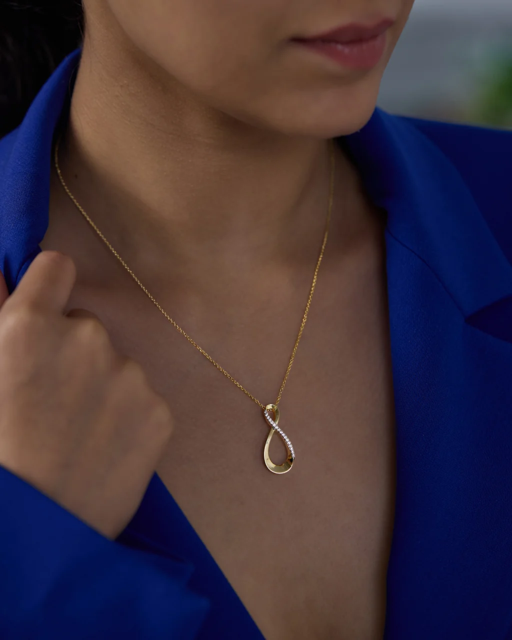 Eternal Glow Diamond Necklace - Image 2