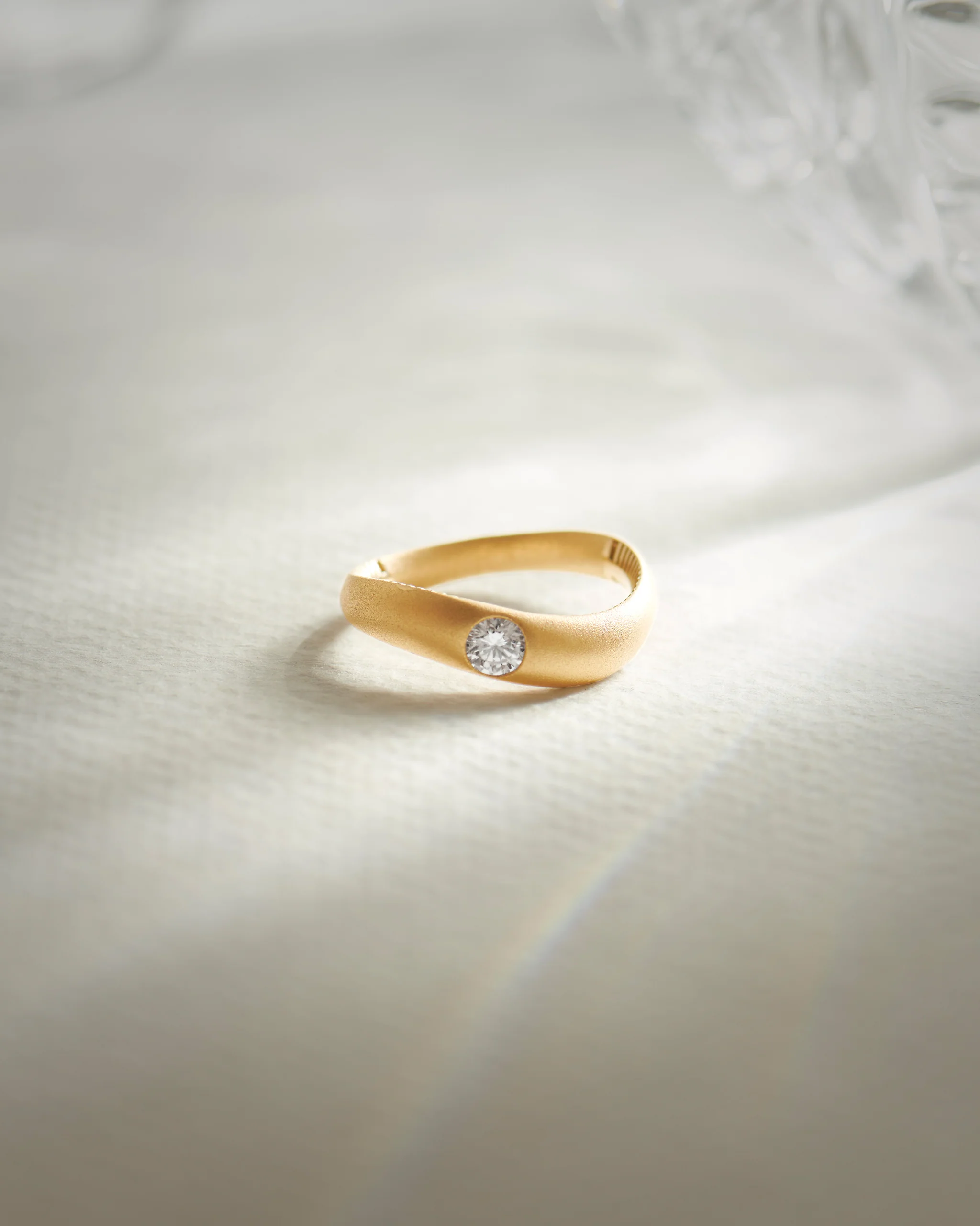 Fine S Solitaire Ring - Image 8