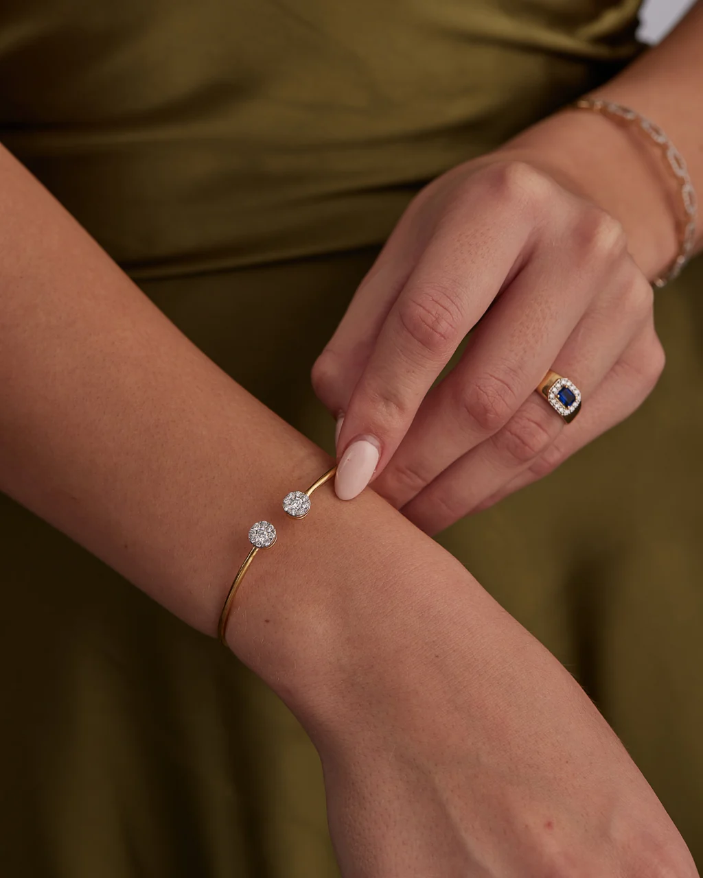Flexible Diamond Oval Bracelet - Image 4