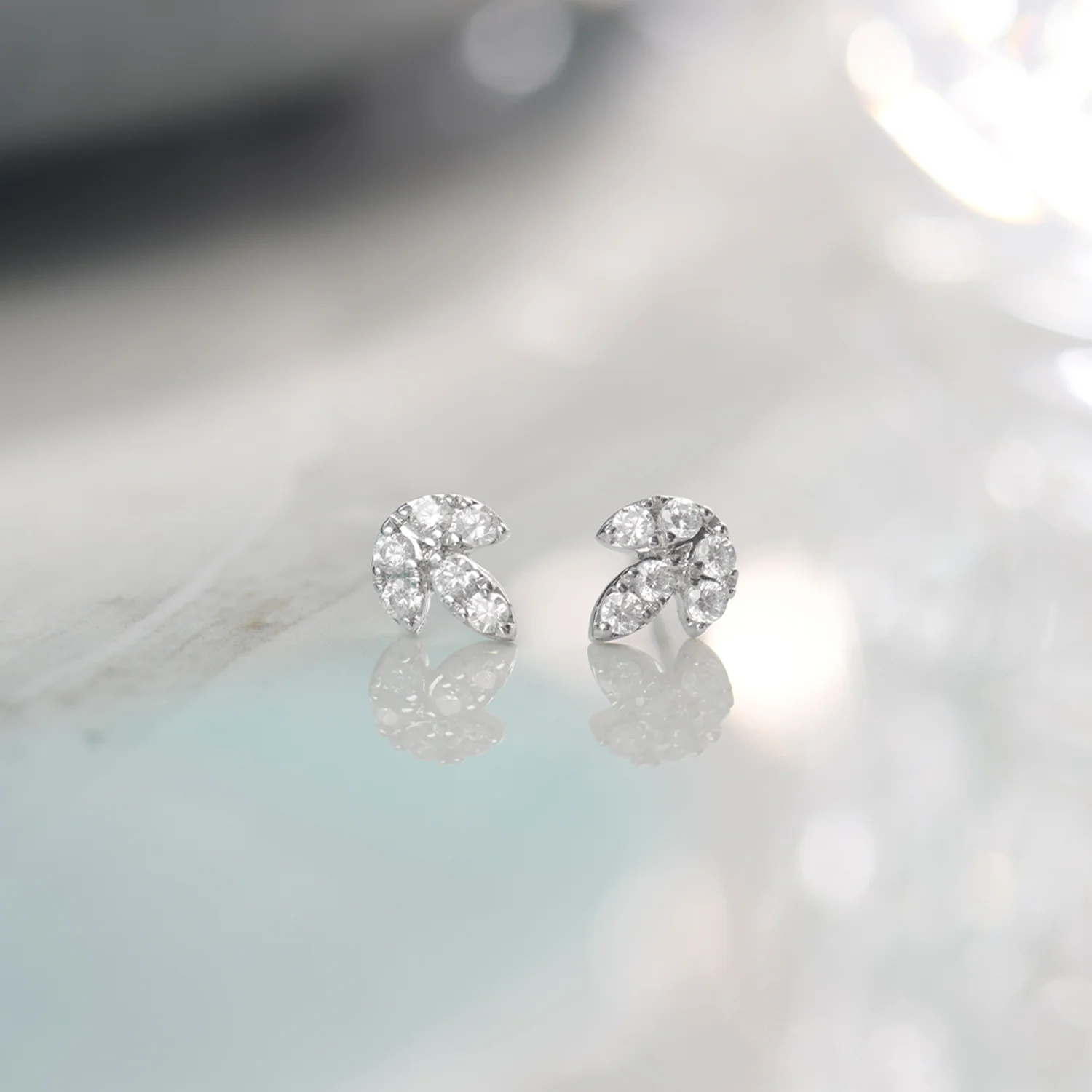 Leafy Small Earrings