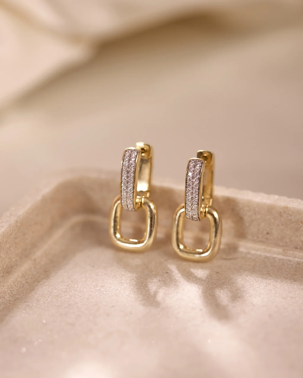 Link Diamond Gleam Hoops - Image 4