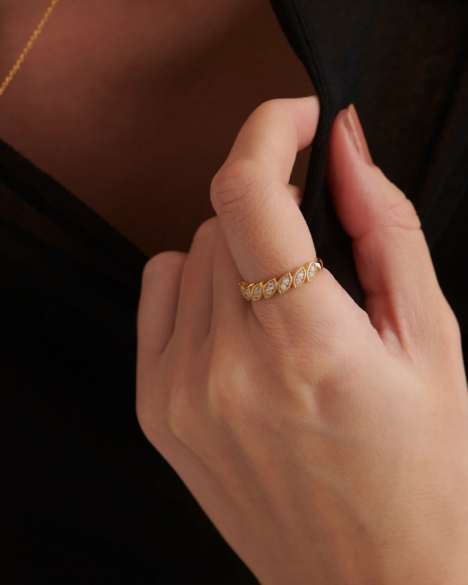 Milgrain Leafy Stackable Band - Image 2