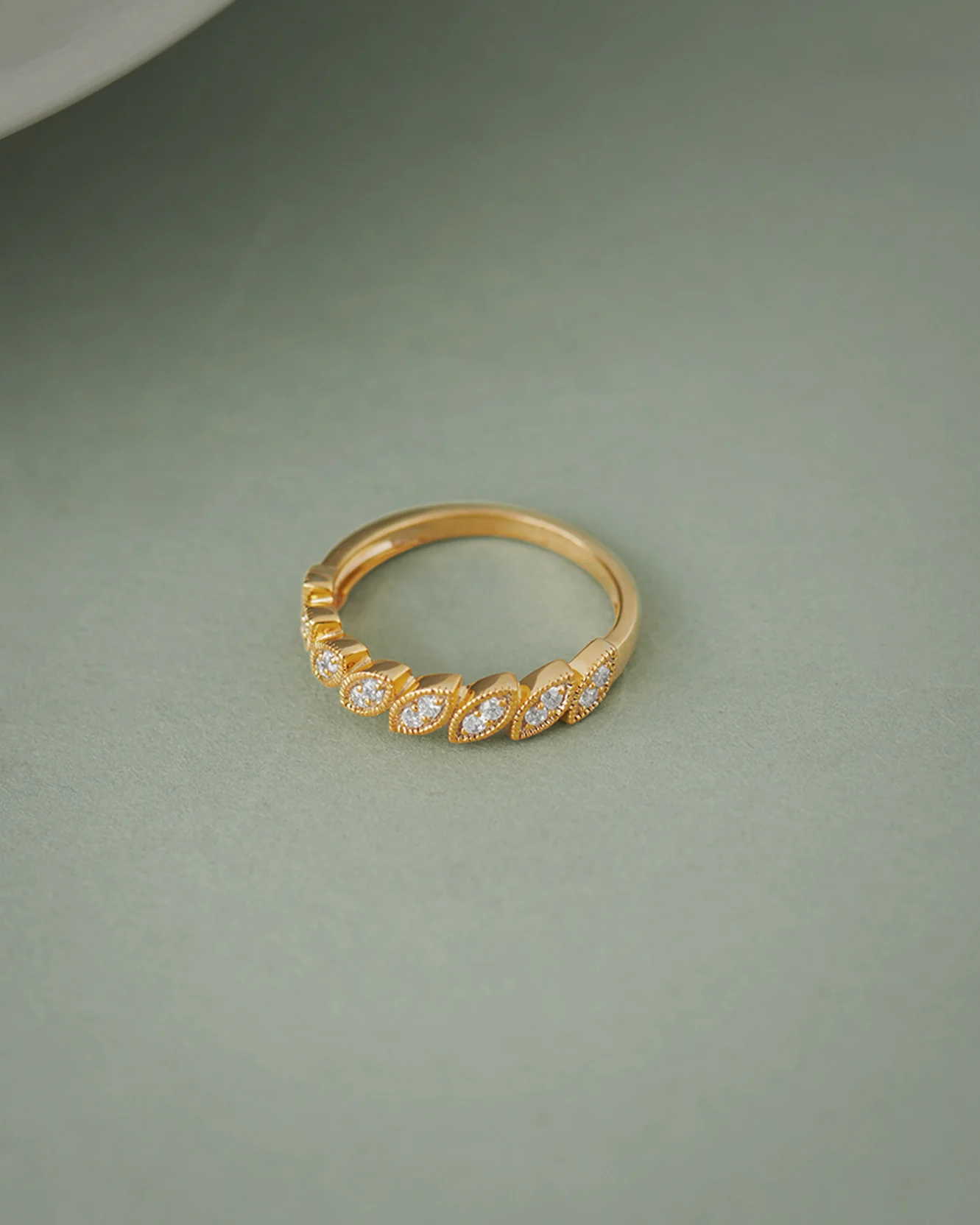 Milgrain Leafy Stackable Band - Image 4