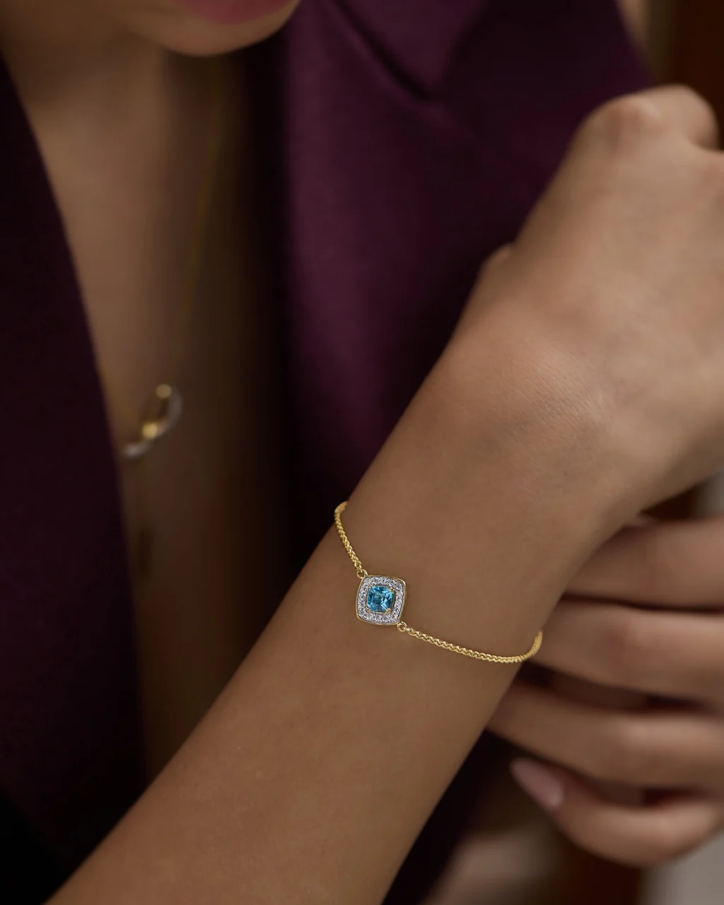 Modish Gem Toggle Bracelet - Image 2