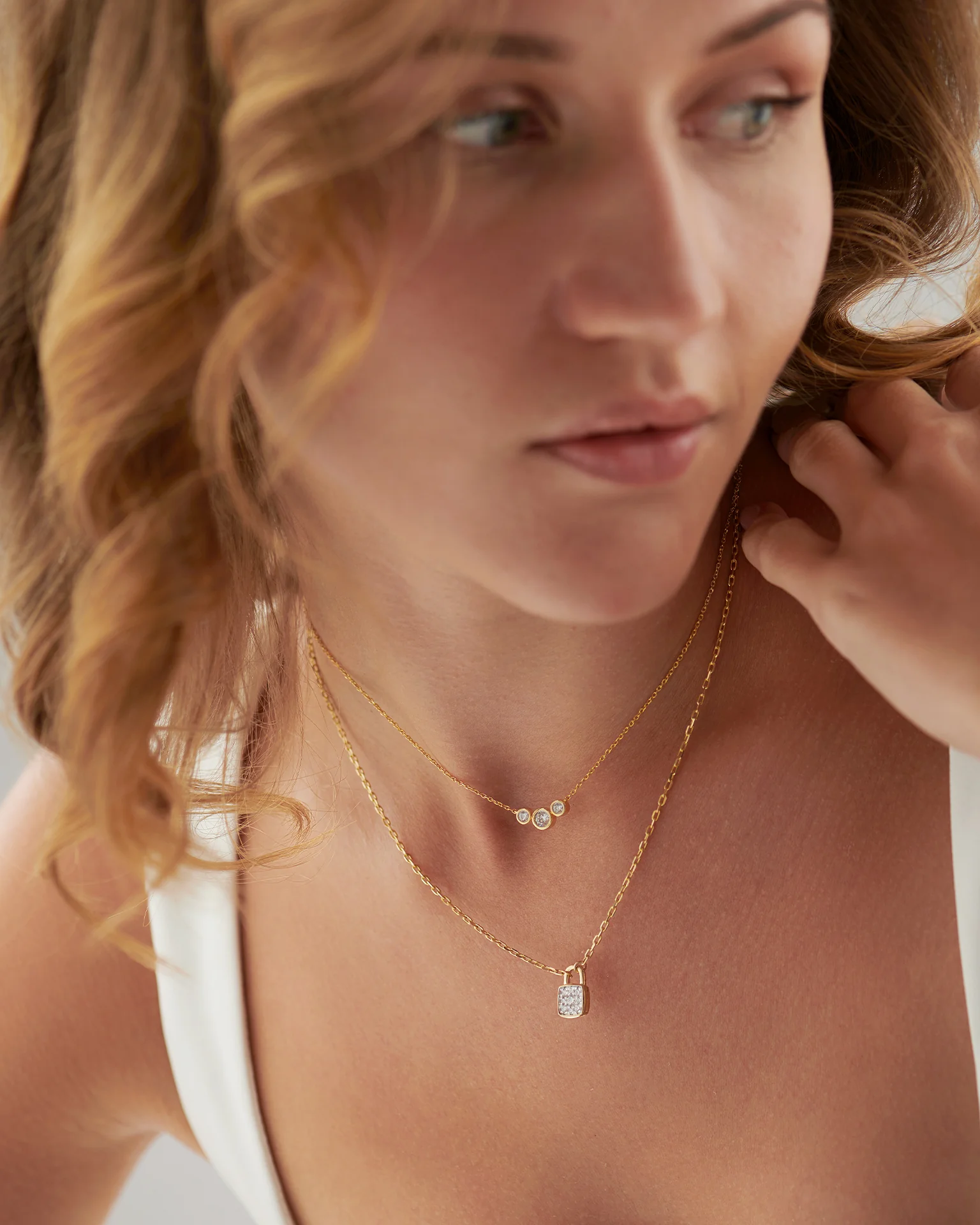 Moonlit Solitaire Necklace - Image 2