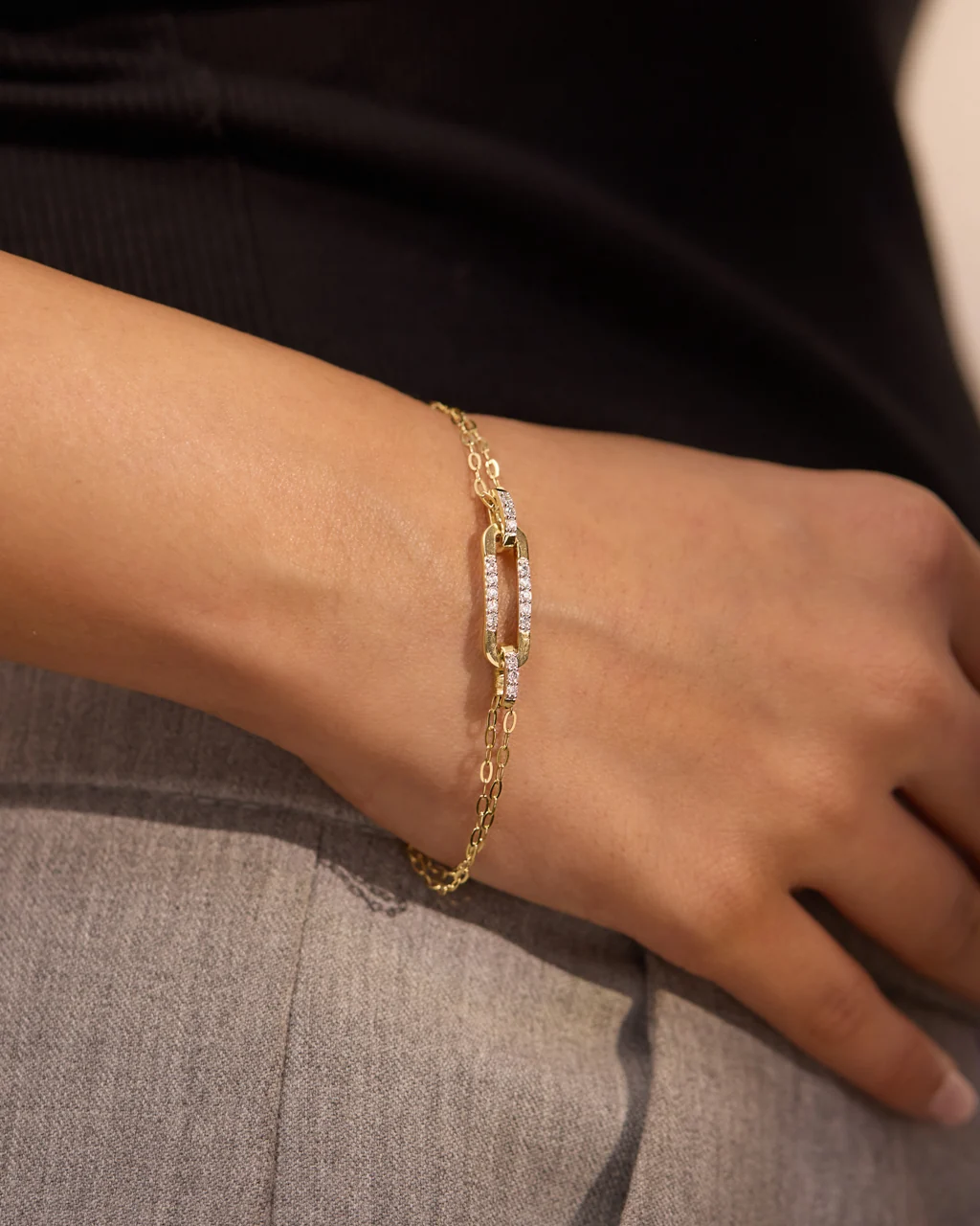 Oval Link Diamond Bracelet - Image 3