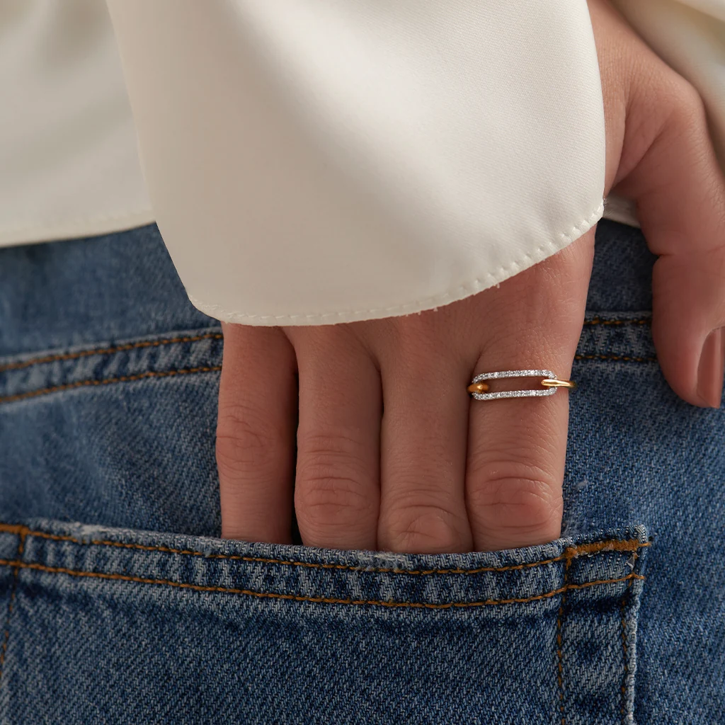 Pave Diamond Paperclip Ring - Image 7