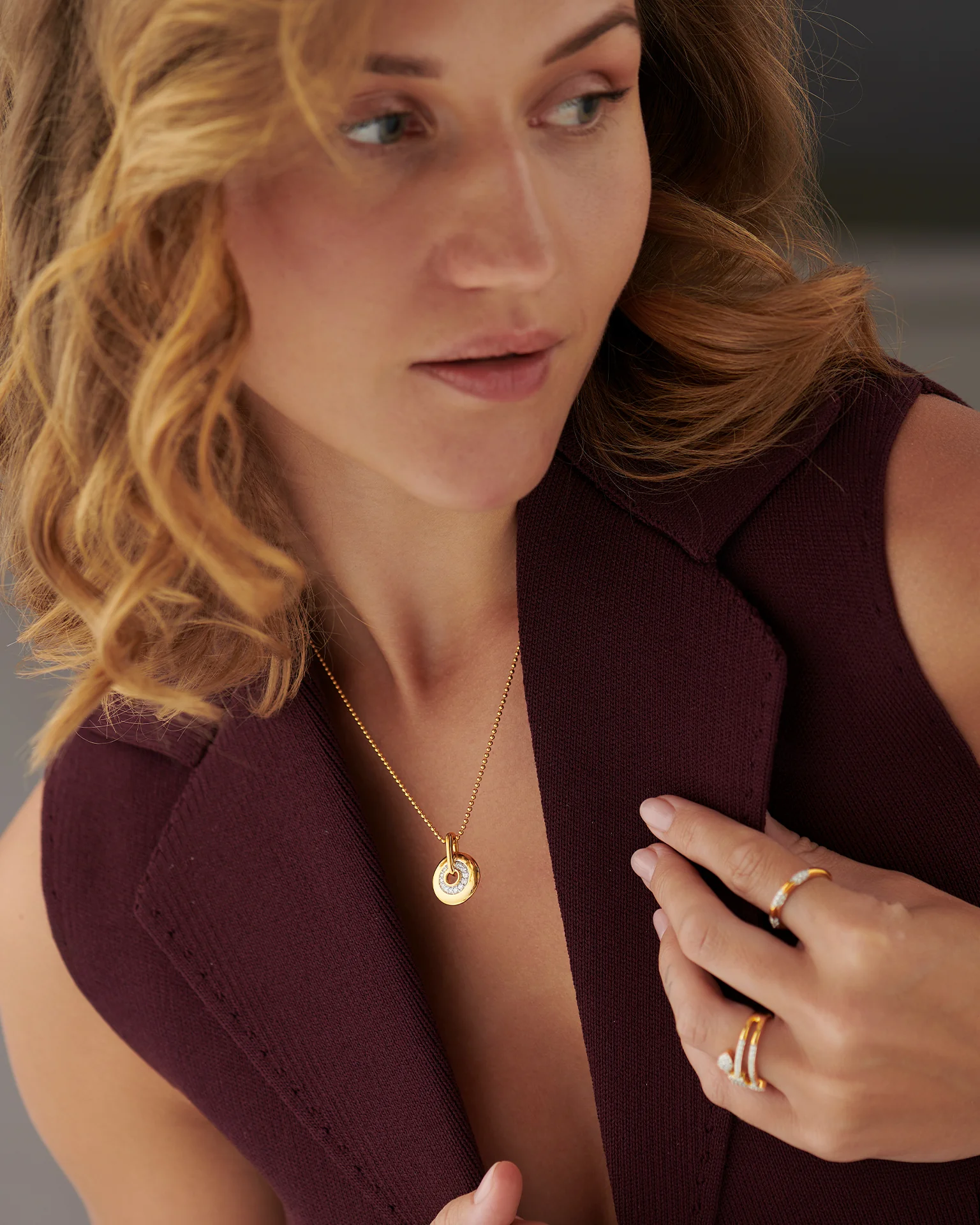 Round Bold Gold Diamond Necklace - Image 2