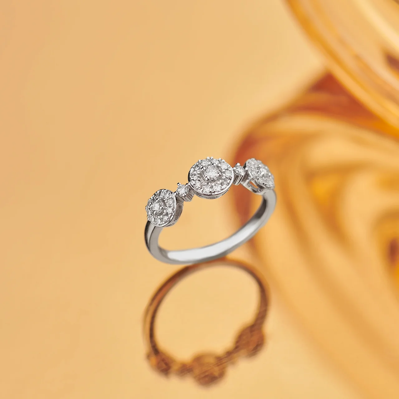 Round Halo Diamond Band