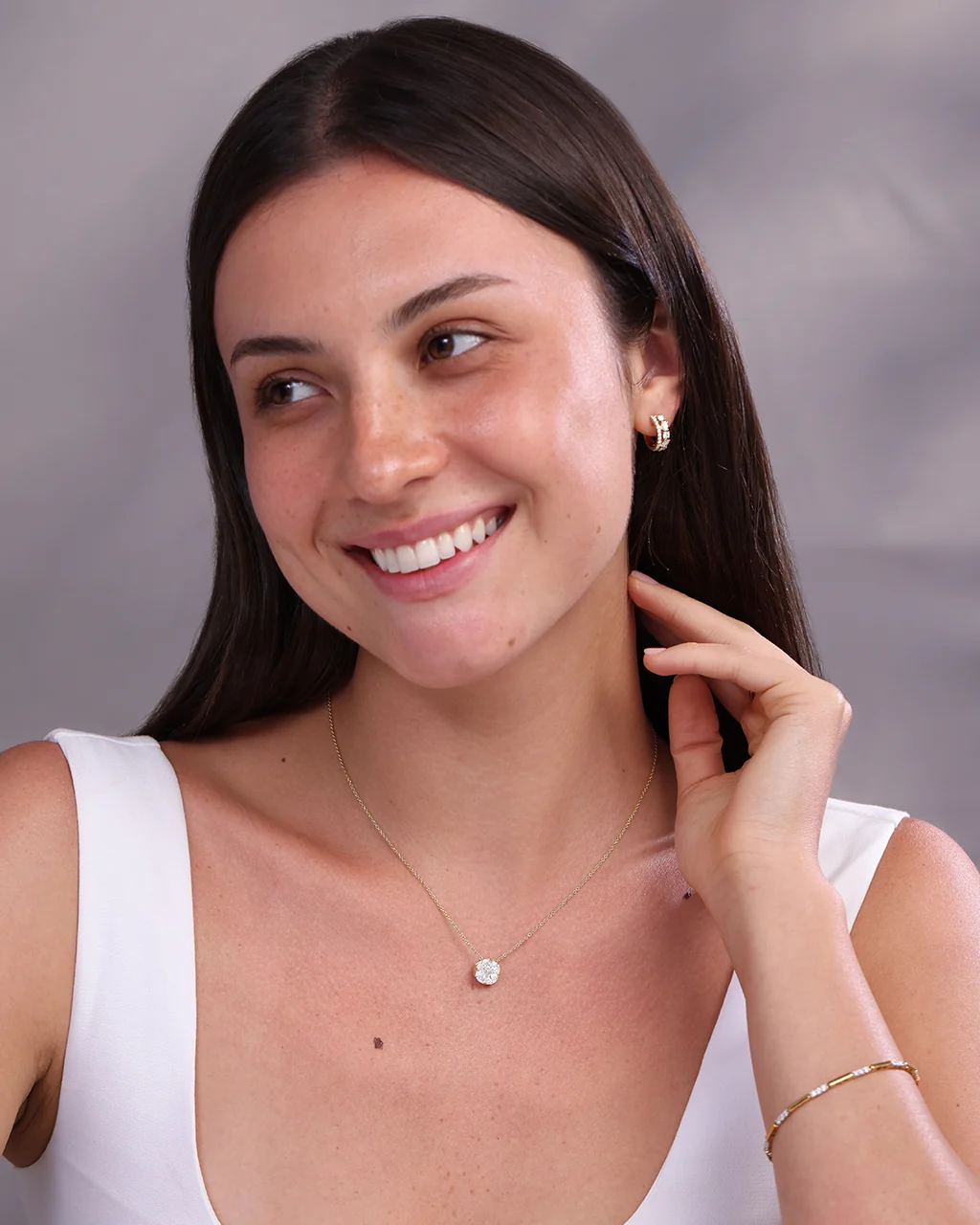 Solitaire Soul Cluster Necklace - Image 4