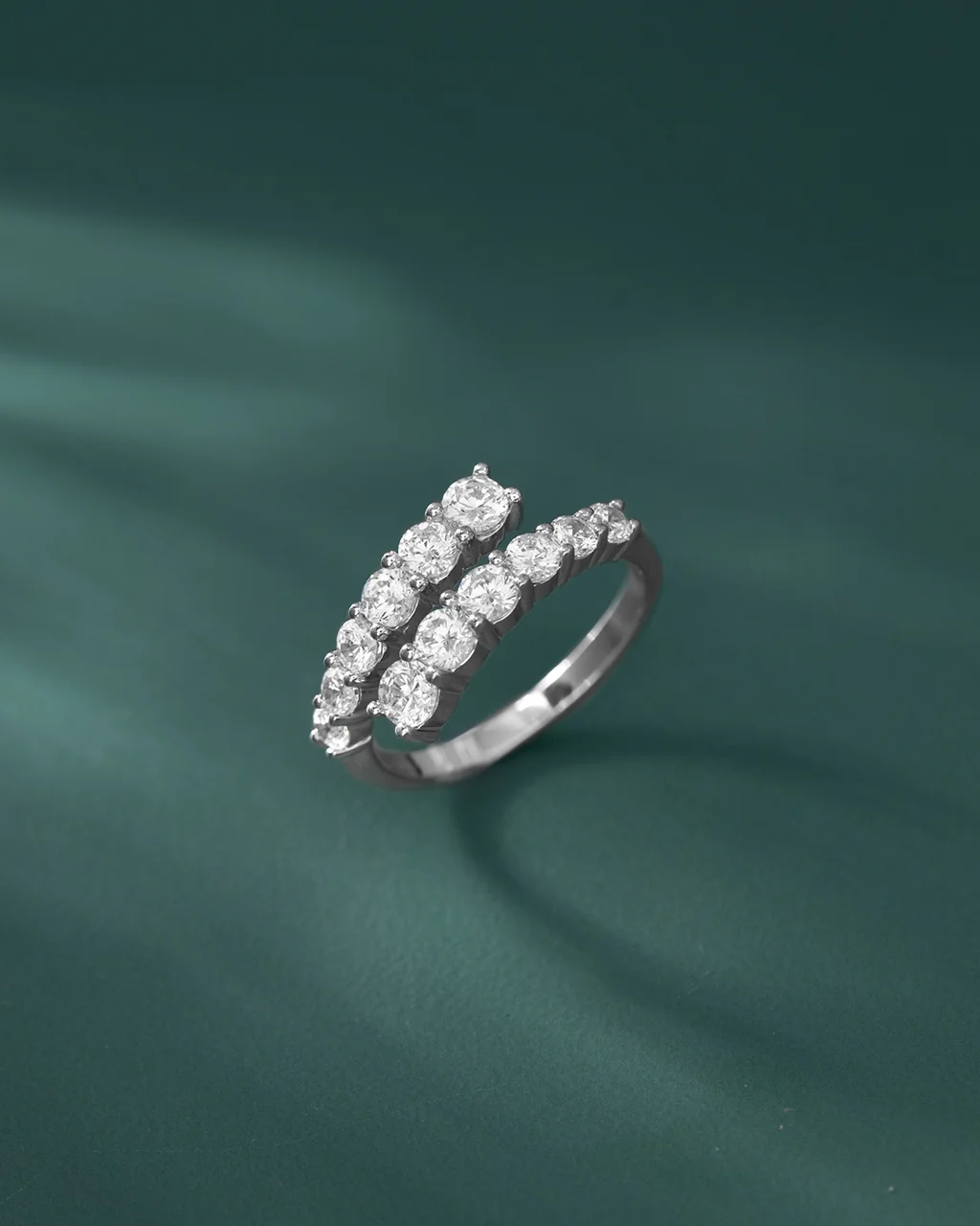 Split Spark Diamond Ring - Image 4