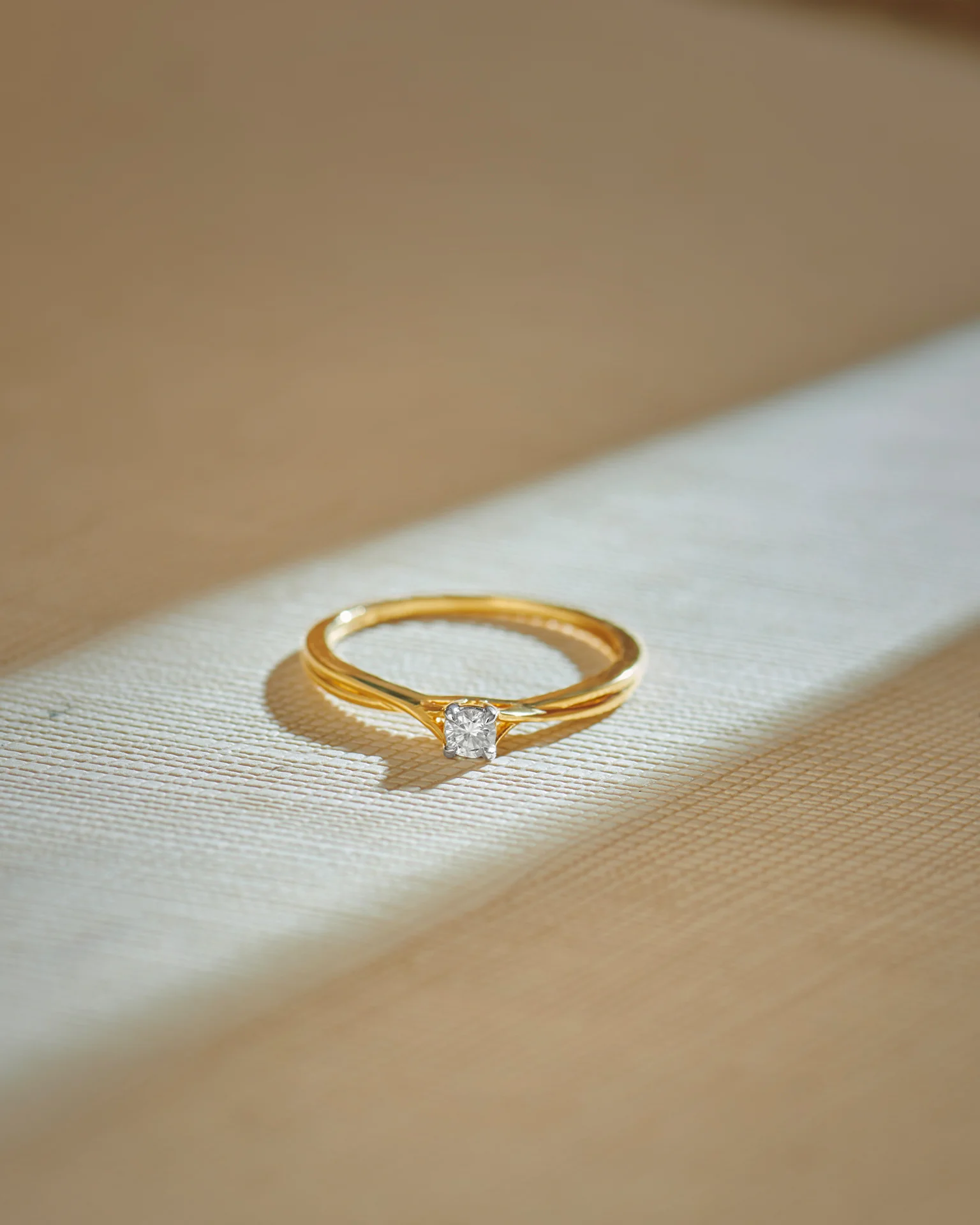 Twist Solitaire Ring - Image 4